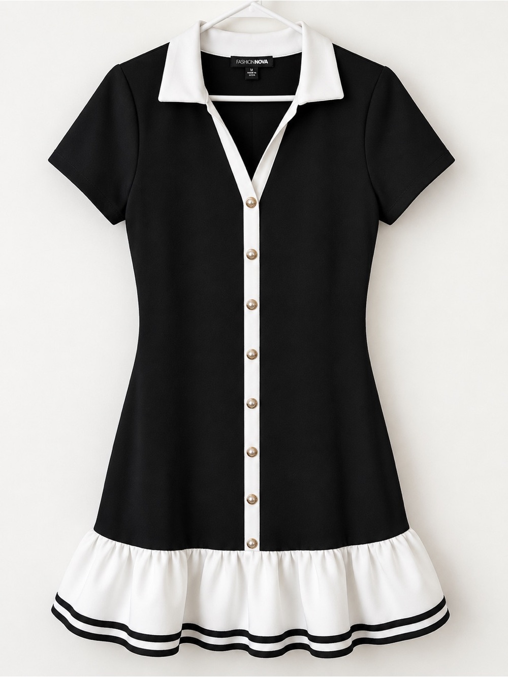 Fashion Nova Size L Black White Collared Ruffle Hem Button Front Dress